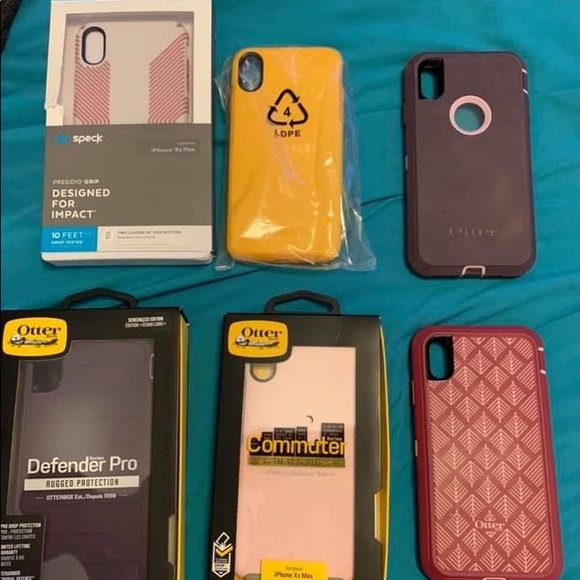 iPhone XS Max cases - Picture 1 of 1